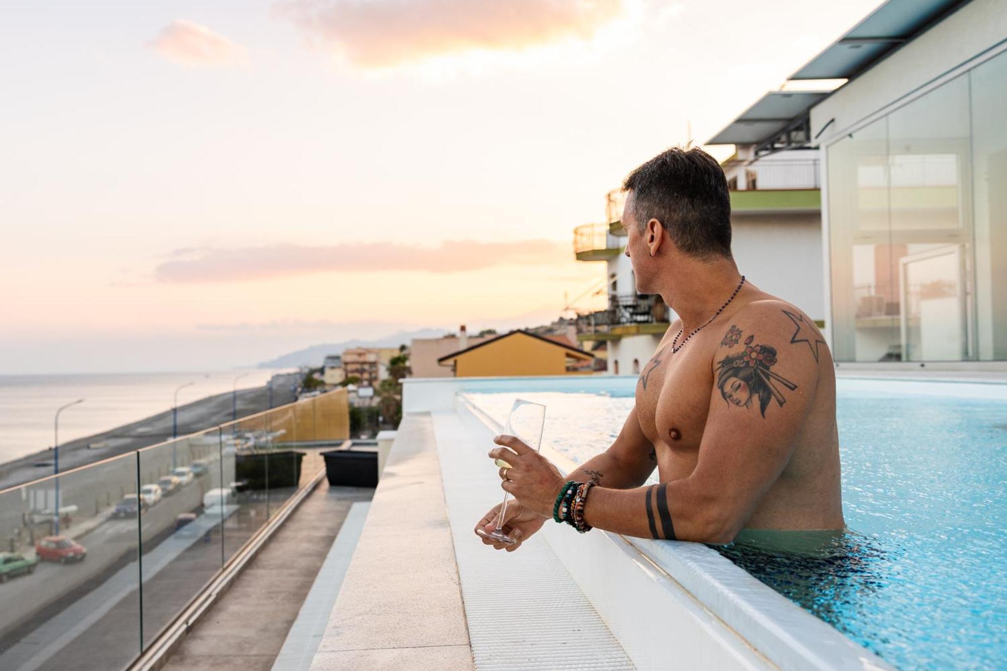 Marino Wellness Hotel Ali Terme Exterior photo
